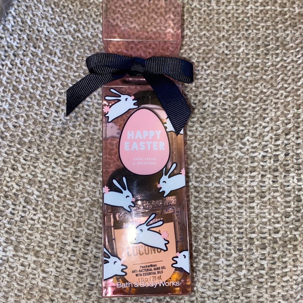 B&BW HAPPY EASTER HAND CREAM & SANITIZER GIFT SET!